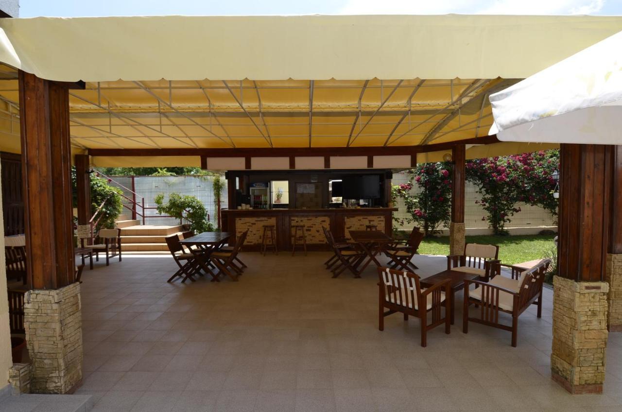 Hotel Intim Costinesti Exterior foto